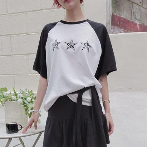 yunaj T-Shirt
