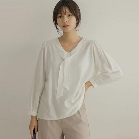 ely-sia 雪紡衫