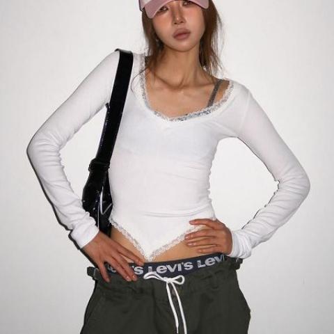wewemeu T-Shirt