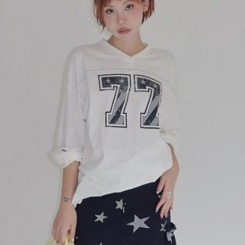 yunaj T-Shirt