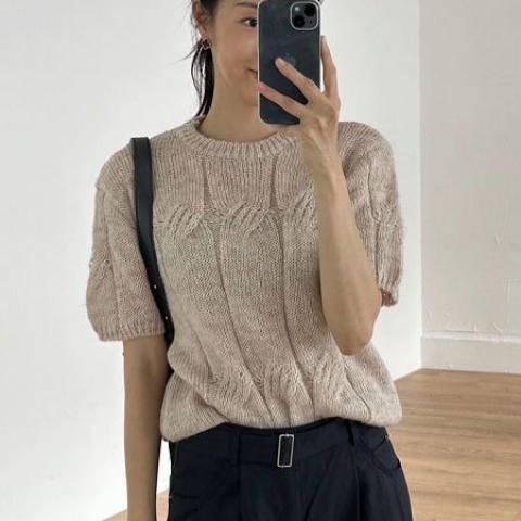ouree 針織衫